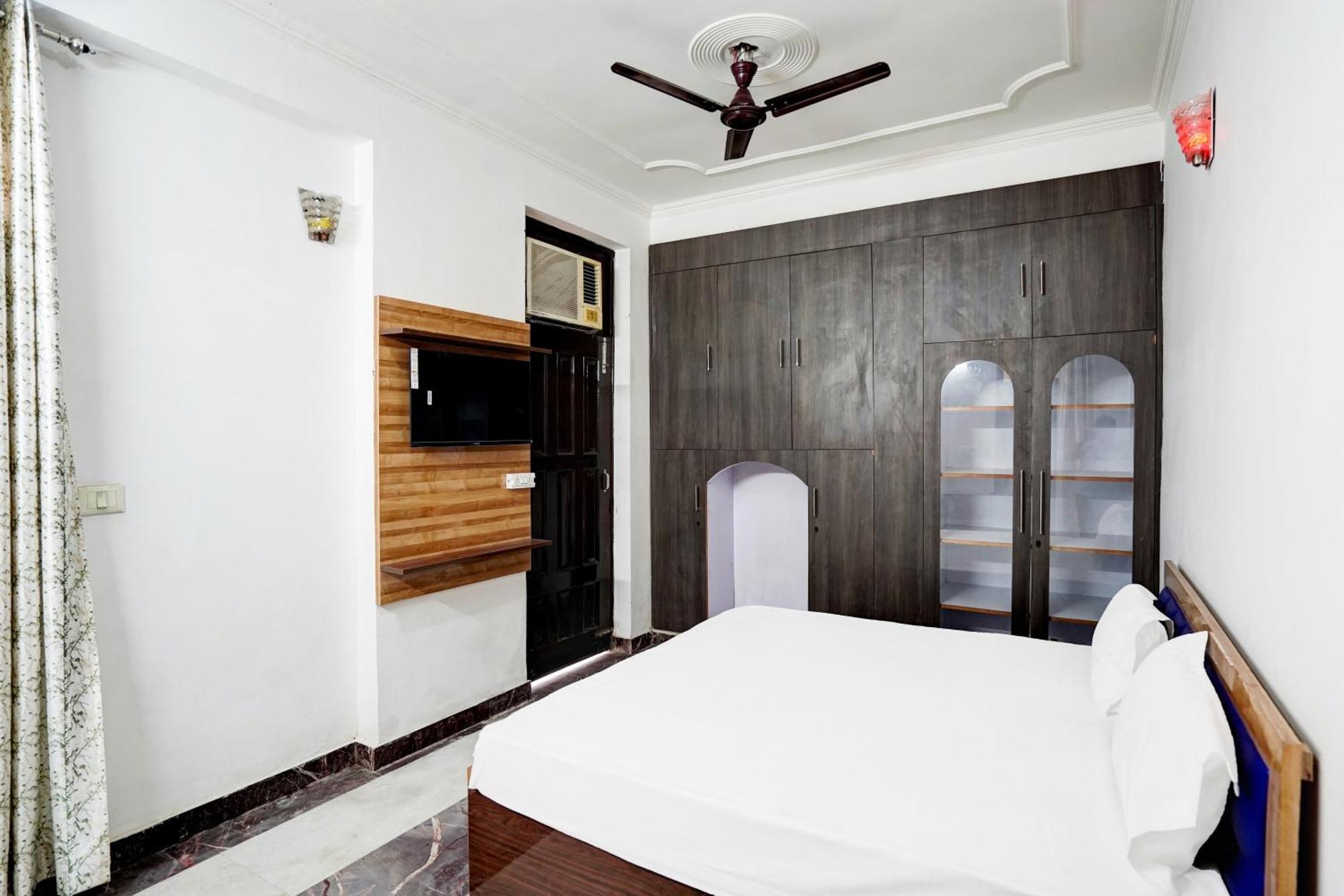Hotel O Radisson Red Hotel & Restaurant Ghaziabad Exterior foto